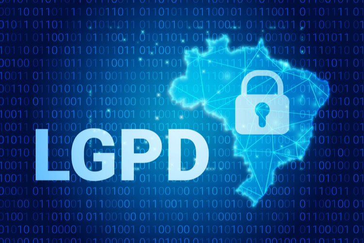 Montagem com fundo azul, mapa do Brasil com o símbolo de um cadeado e a escrita LGPD em destaque.