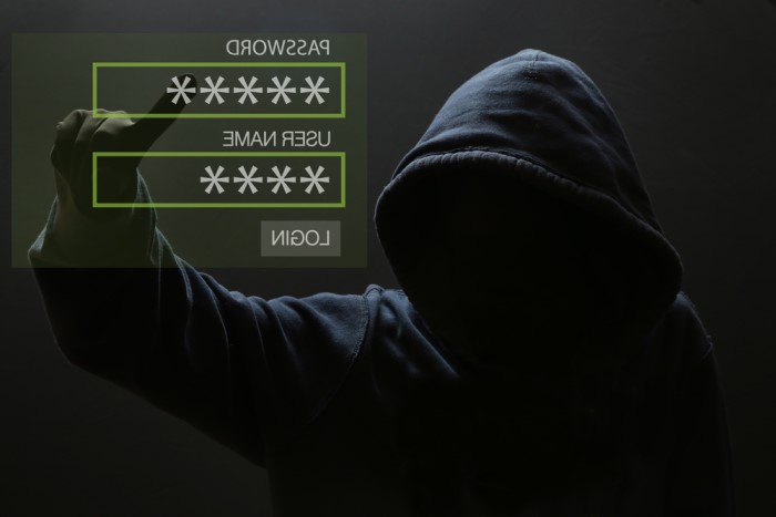 hacker promovendo ataque de força bruta